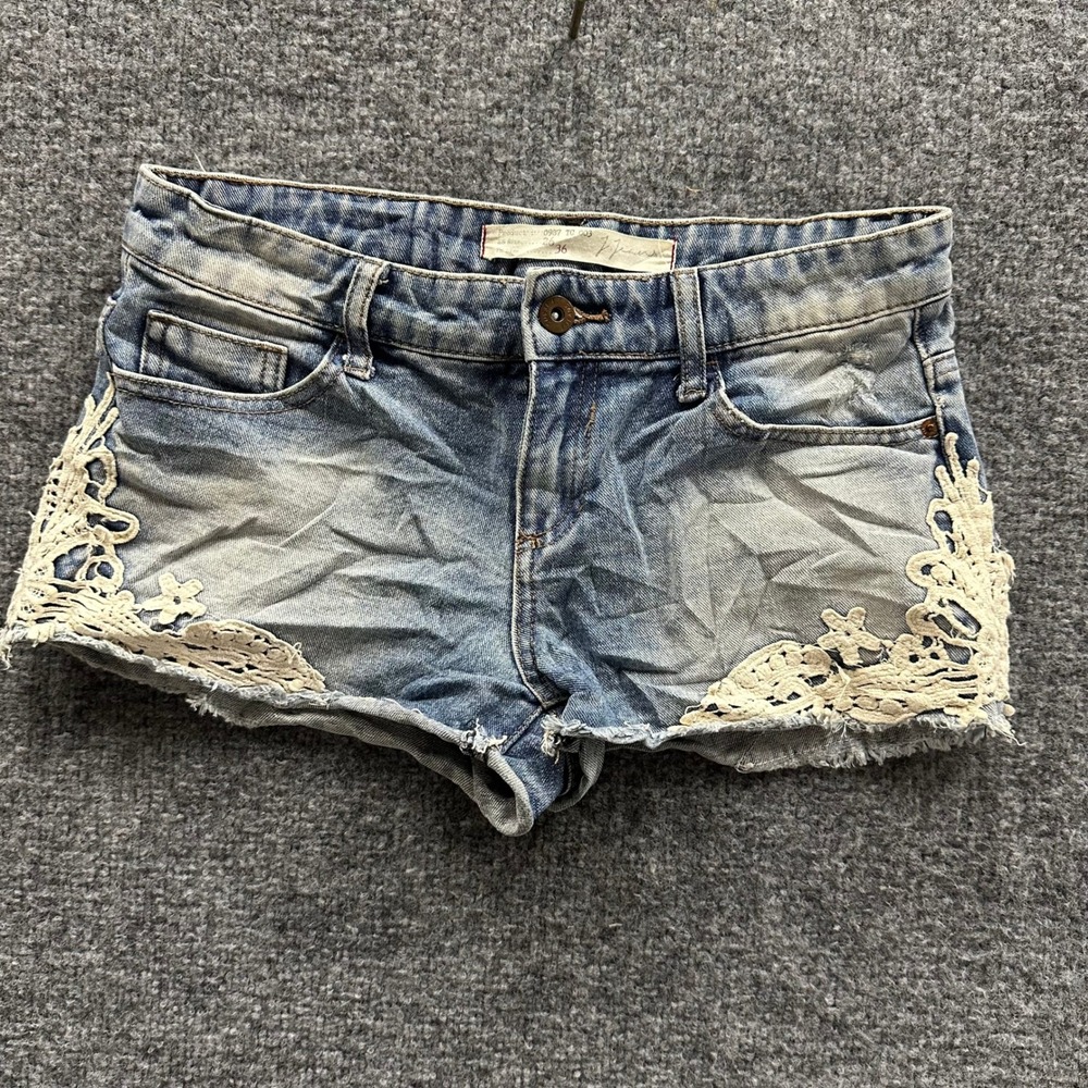 J. Jeans Denim Shorts Womens Size 26 Blue Crochet Lace Trim Boho Raw Hem